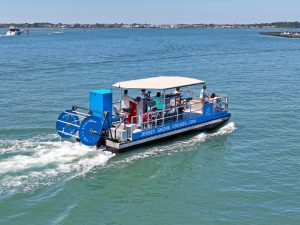 Happy people cruising on Cape May Party Cruises